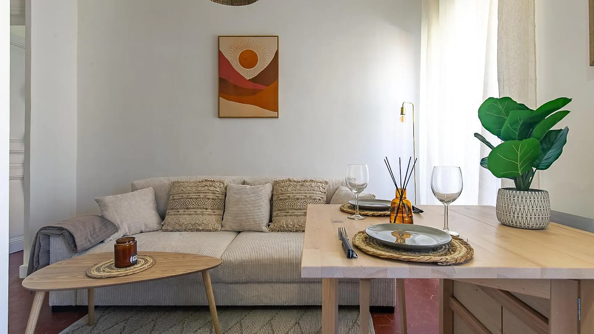 Appartement Central, Tres Calme & Lumineux à Marseille 0*,