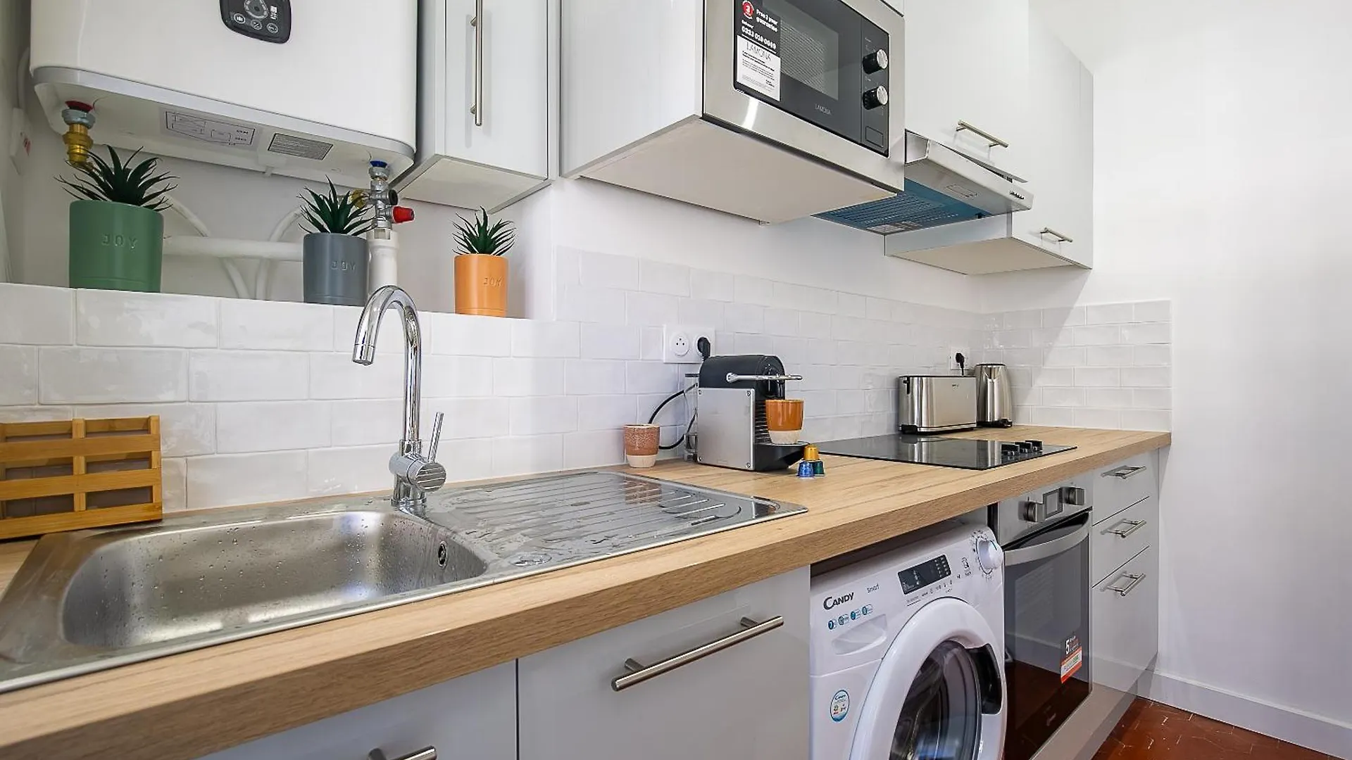 Appartement Central, Tres Calme & Lumineux à Marseille